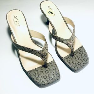 Guess Womens/spool heels/size(9M)-patter logo G new no tag